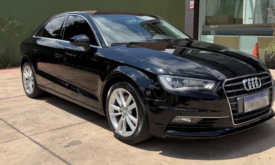 AUDI A3 1.8 TFSI SEDAN AMBITION 16V 180CV GASOLINA 4P AUTOMÁTICO